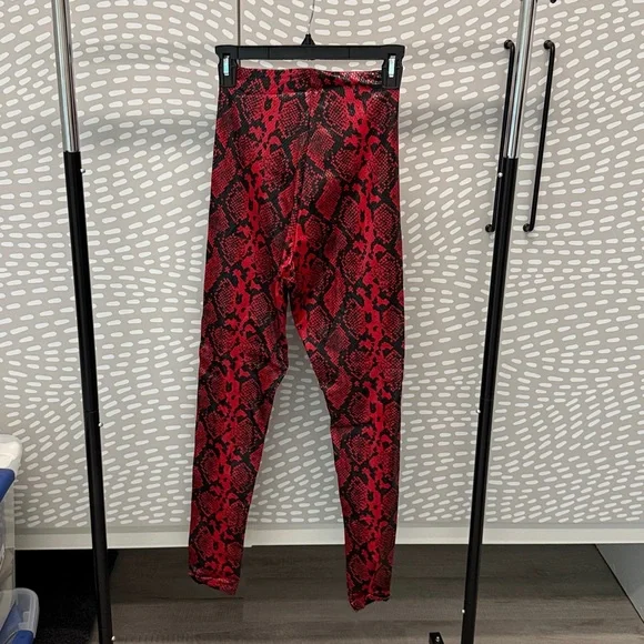Commando Faux Leather Red Snake Print Leggings - Picture 5 of 5